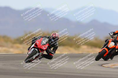 media/Jan-15-2023-SoCal Trackdays (Sun) [[c1237a034a]]/Turn 15 (1pm)/